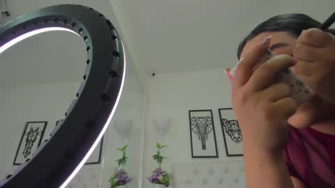 Isa online show from February 26, 2025, 11:09 am