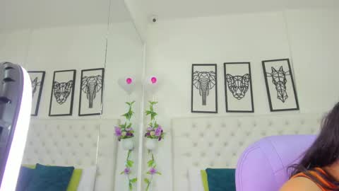 Isa online show from March 7, 2025, 11:07 am