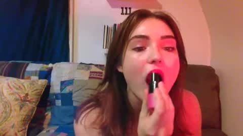 scarletbean online show from September 14, 2025, 9:41 am