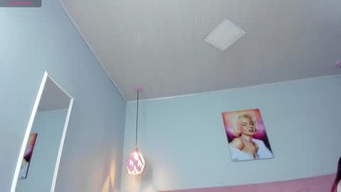 Scarlet  online show from January 13, 2025, 4:07 am