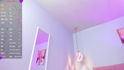 Scarlet  online show from February 17, 2025, 7:26 am