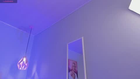 Scarlet  online show from January 8, 2026, 5:43 am