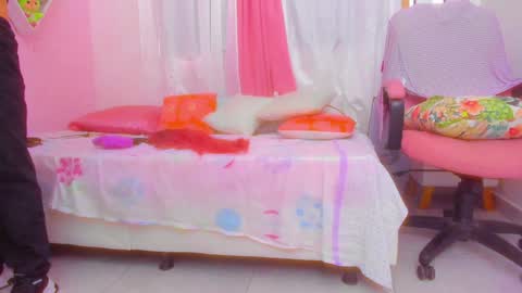 Scarletliz online show from December 4, 2024, 1:20 pm