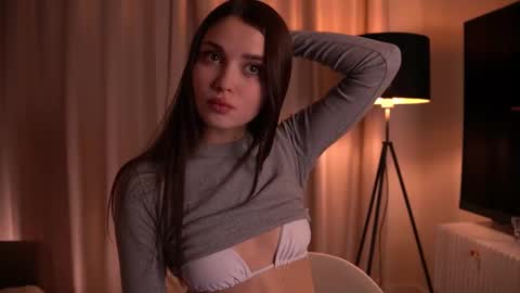 Scarlet online show from December 1, 2024, 9:59 pm