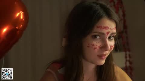 Scarlet online show from February 13, 2026, 9:22 pm