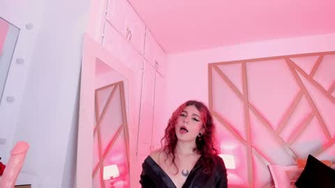 Scarlet online show from December 2, 2024, 3:03 pm