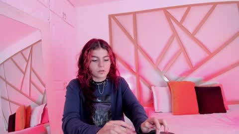 Scarlet online show from December 31, 2024, 11:42 am