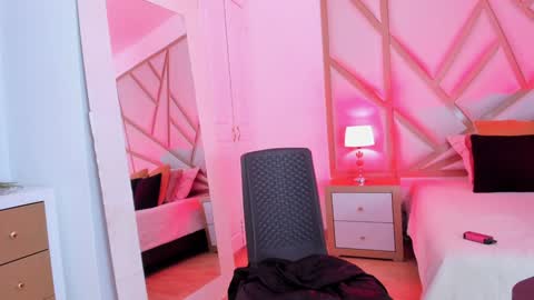 Scarlet online show from January 3, 2025, 6:24 pm