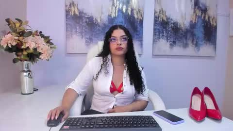 Scarlett online show from March 25, 2026, 9:10 pm