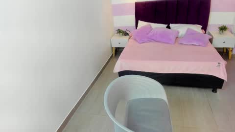 Scarlett online show from February 4, 2026, 1:39 pm