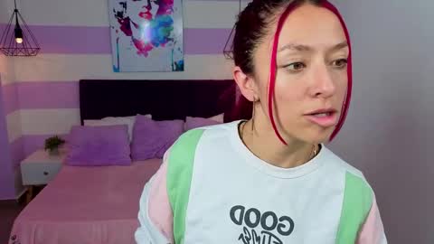 Snapshot of scarlett__bell chatting on May 15, 2026, 11:28 am Scarlett online show from May 15, 2026, 11:28 am