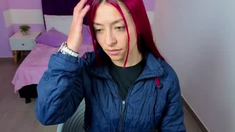 Snapshot of scarlett__bell chatting on May 22, 2026, 12:00 pm Scarlett online show from May 22, 2026, 12:00 pm