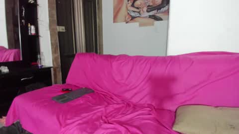 Scarlett online show from April 5, 2026, 7:33 pm