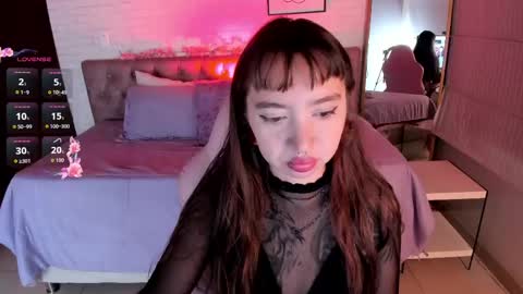 Scarlett online show from June 1, 2026, 11:45 am