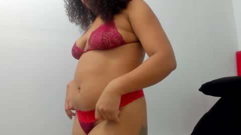 scarlett_fox20 online show from February 25, 2025, 12:03 pm