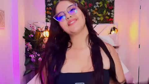 scarlett montoya  online show from October 15, 2025, 11:54 am