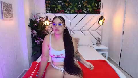 scarlett montoya  online show from October 17, 2025, 11:57 am