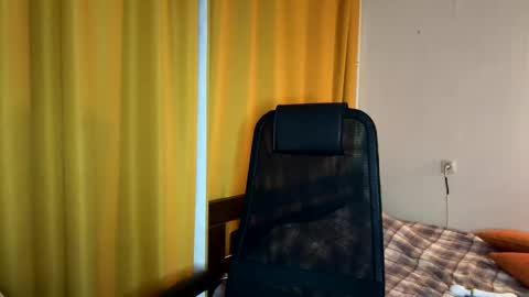 Snapshot of scarlett_mur chatting on June 6, 2026, 1:43 am Scarlett online show from June 6, 2026, 1:43 am