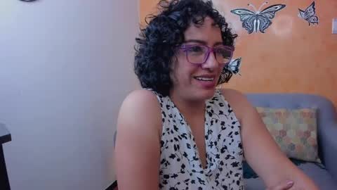 Scarlett sax online show from April 28, 2026, 2:27 am