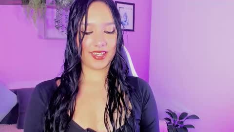 scarlettblake  online show from October 21, 2025, 11:44 am