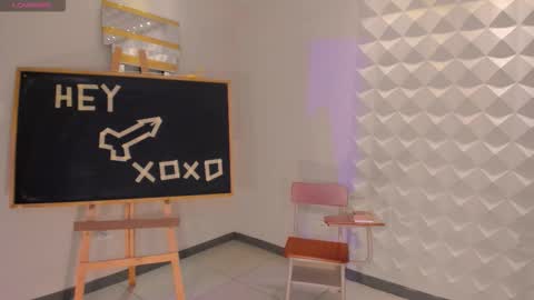 Sacrlett Blaze online show from October 31, 2025, 1:01 pm