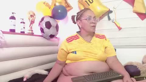 scarlettbooty online show from June 24, 2026, 12:53 am