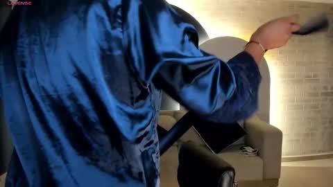 Scarlett online show from December 16, 2025, 10:53 am