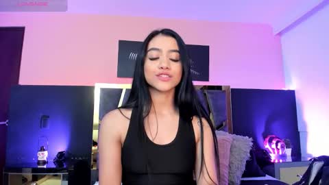 scarlettorres online show from October 19, 2025, 3:34 pm