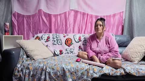 Snapshot of scarlettrose_86 chatting on October 19, 2025, 2:12 am scarlettrose_86 online show from October 19, 2025, 2:12 am