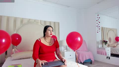 Scarlett Ross  online show from February 14, 2025, 12:03 pm