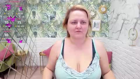 Scarlett online show from December 2, 2025, 5:13 am