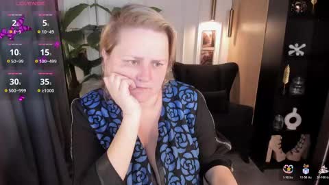 Snapshot of scarlettsoft chatting on June 2, 2026, 6:04 am Scarlett online show from June 2, 2026, 6:04 am