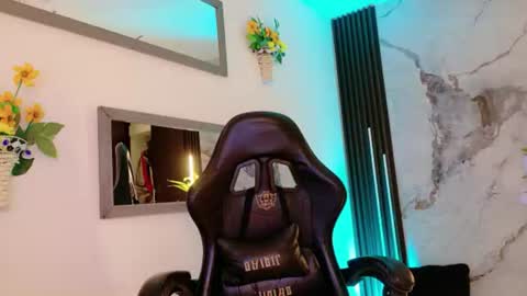 scarlettt_jones online show from July 26, 2026, 5:42 pm