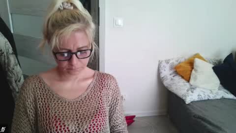 ScarlettWhisper online show from March 5, 2026, 8:32 am