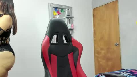 scarllet_lan online show from January 20, 2025, 2:32 am