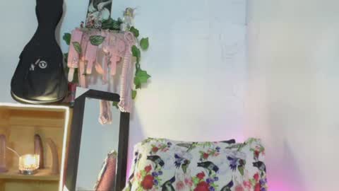 Snapshot of scarllett_bdsm chatting on July 9, 2026, 10:25 pm Scarllett online show from July 9, 2026, 10:25 pm