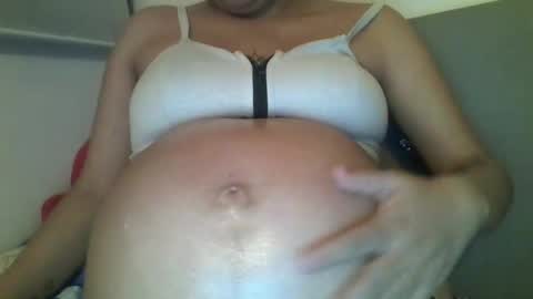 sccarlet_xxx online show from January 11, 2026, 1:54 am