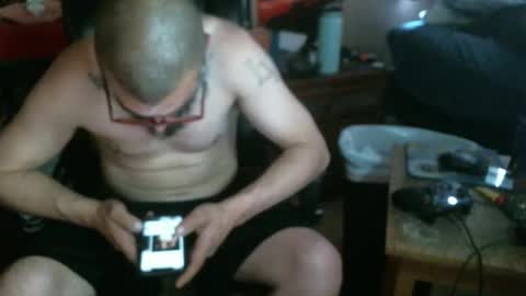 schemin10248 online show from May 3, 2026, 9:43 pm