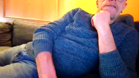 schmuhbaer1 online show from November 27, 2025, 10:39 am