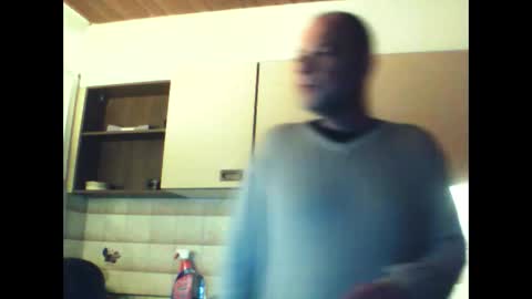 schnibschnab online show from February 12, 2026, 2:06 am