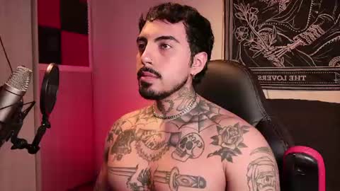 Snapshot of scockpion_ chatting on June 25, 2026, 5:23 am Alejandro help me to reach 200 thumps up online show from June 25, 2026, 5:23 am