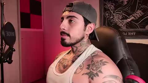 Snapshot of scockpion_ chatting on June 30, 2026, 6:36 am Alejandro help me to reach 200 thumps up online show from June 30, 2026, 6:36 am