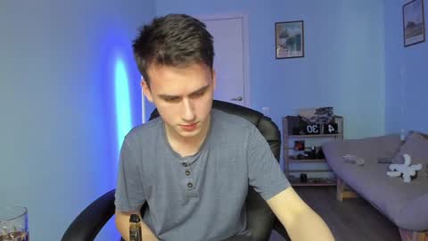 Snapshot of scooby_r chatting on January 17, 2025, 10:55 am Thomas brunette and Alex blond online show from January 17, 2025, 10:55 am