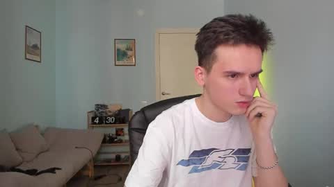 Snapshot of scooby_r chatting on March 2, 2025, 7:10 am Thomas brunette and Alex blond online show from March 2, 2025, 7:10 am