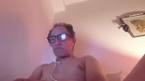 scotchwhieskie online show from June 8, 2026, 10:43 pm