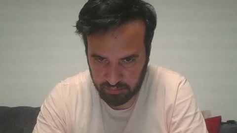 Snapshot of scott_piri chatting on June 10, 2026, 10:19 pm Hornyman online show from June 10, 2026, 10:19 pm