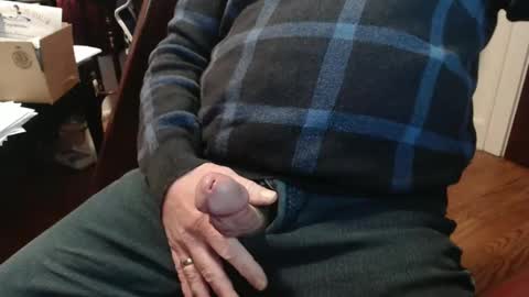 Snapshot of scottbearfun chatting on January 16, 2025, 3:56 pm scottbearfun online show from January 16, 2025, 3:56 pm