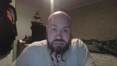 Snapshot of scottish_alien chatting on April 25, 2026, 1:30 am Richard James online show from April 25, 2026, 1:30 am