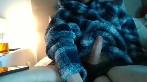 Snapshot of scottish_daddy chatting on January 30, 2025, 8:54 am scottish daddy online show from January 30, 2025, 8:54 am