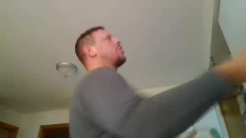 scottydoesntknow0 online show from January 2, 2025, 12:55 am